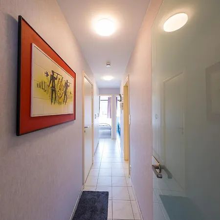 Apartment Flat Near Leopoldlaan With Side Sea View, Cleaning Included *