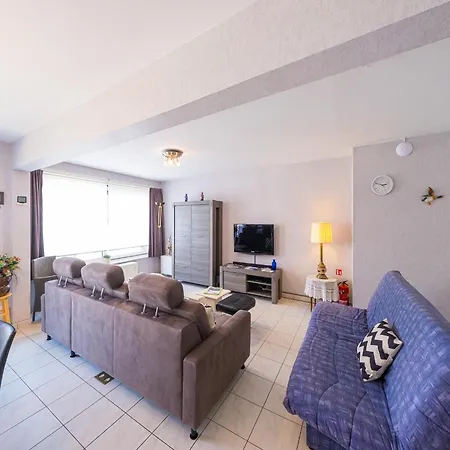 Apartment Flat Near Leopoldlaan With Side Sea View, Cleaning Included Middelkerke